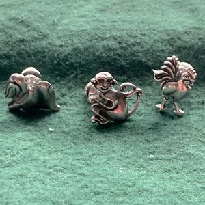 John Hardy - three pins